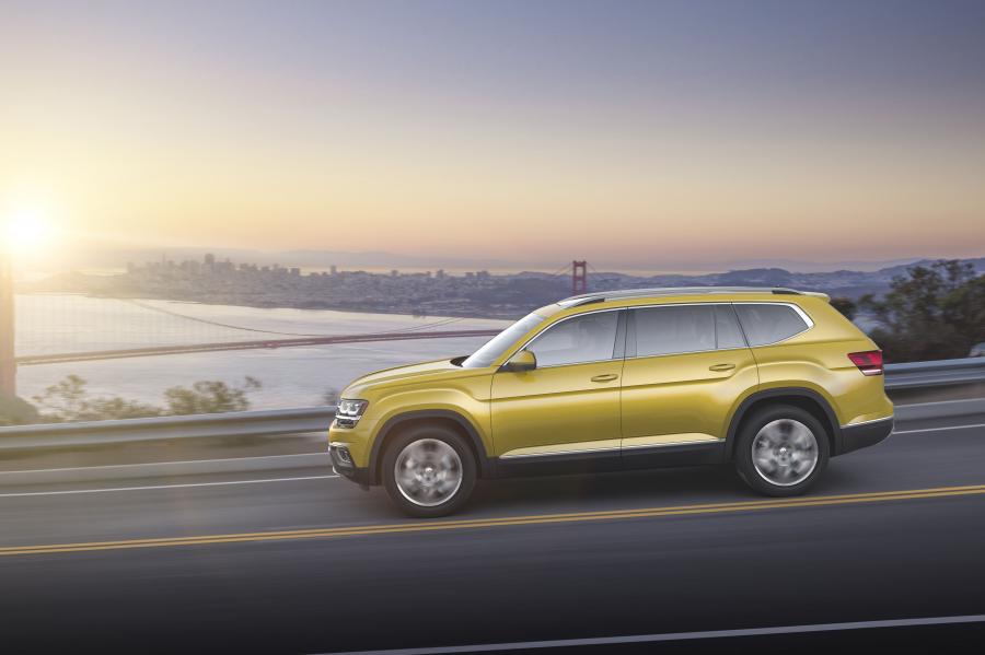  Volkswagen Atlas V6 2017 года  (фото 3 из 46)